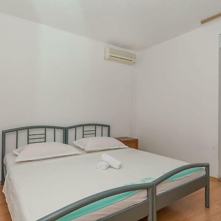 Apartments Mario Omiš Екстериор снимка