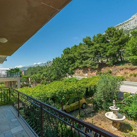 Apartments Mario Omiš Екстериор снимка