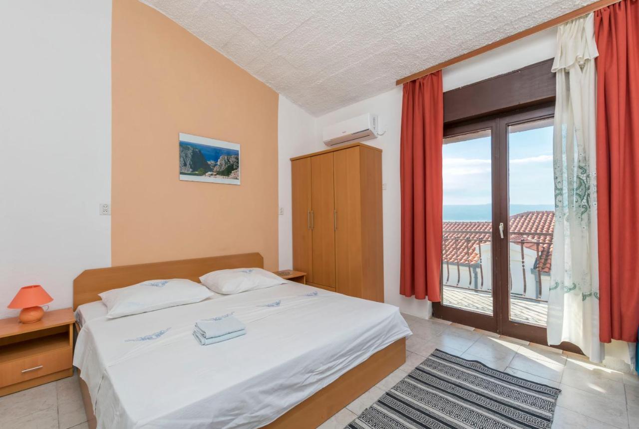 Apartments Mario Omiš Екстериор снимка