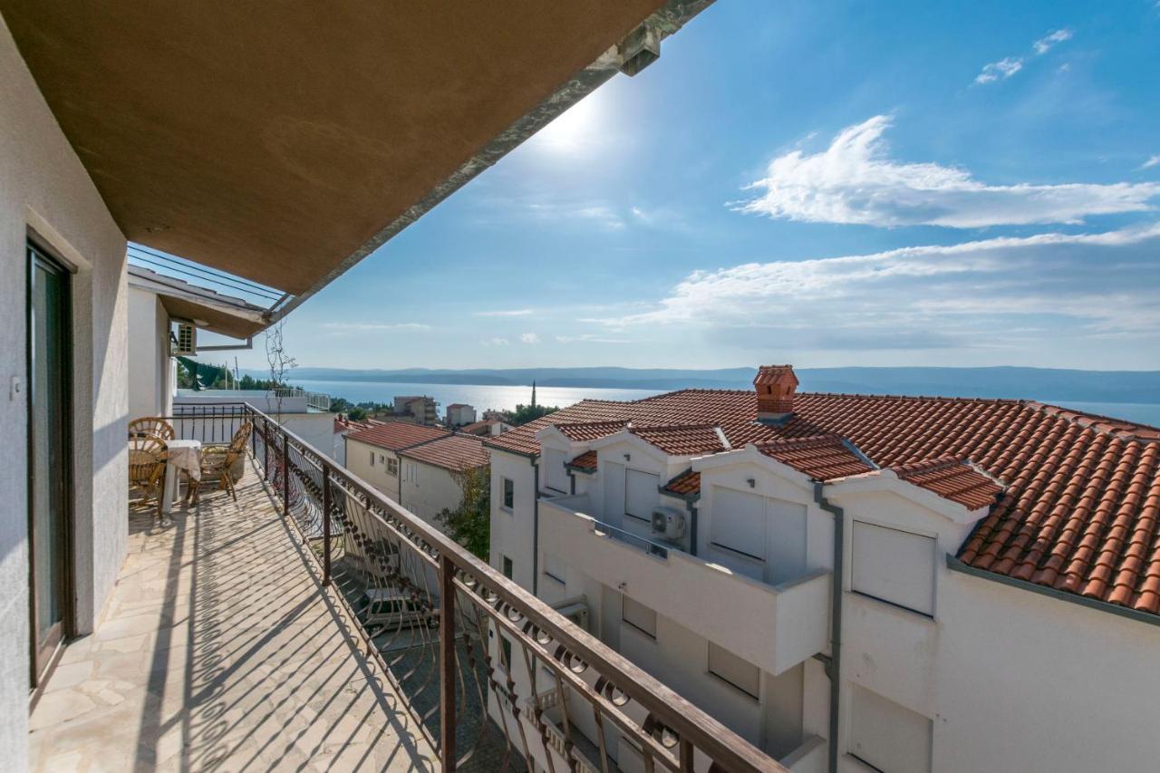 Apartments Mario Omiš Екстериор снимка