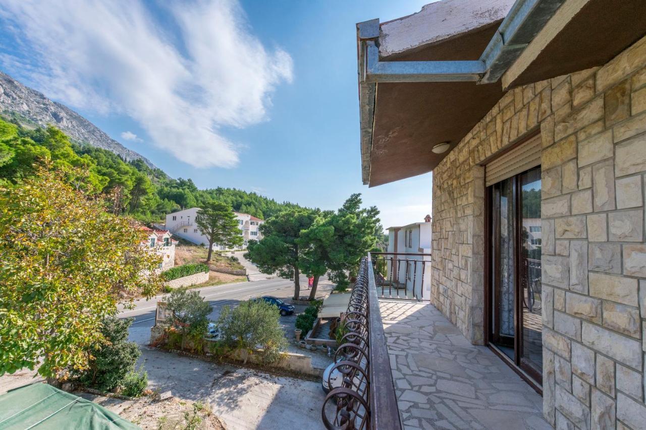 Apartments Mario Omiš Екстериор снимка