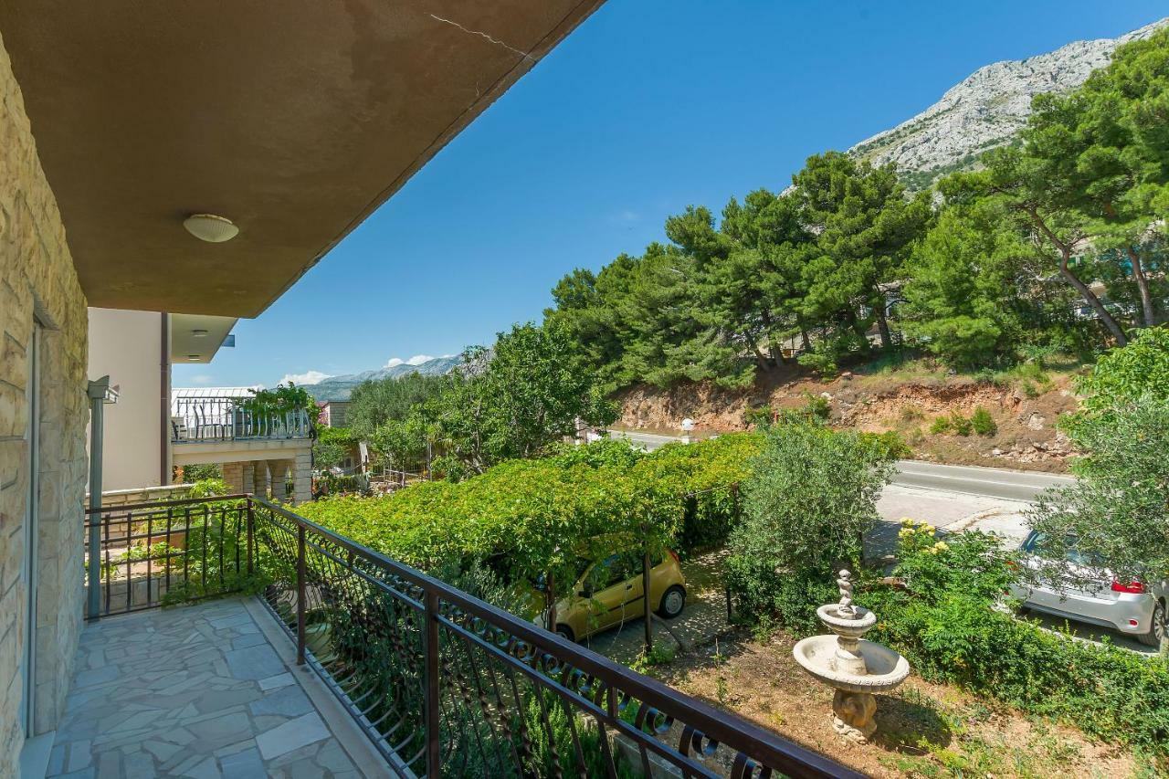 Apartments Mario Omiš Екстериор снимка