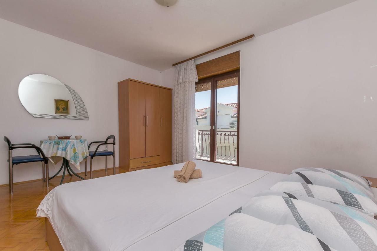 Apartments Mario Omiš Екстериор снимка
